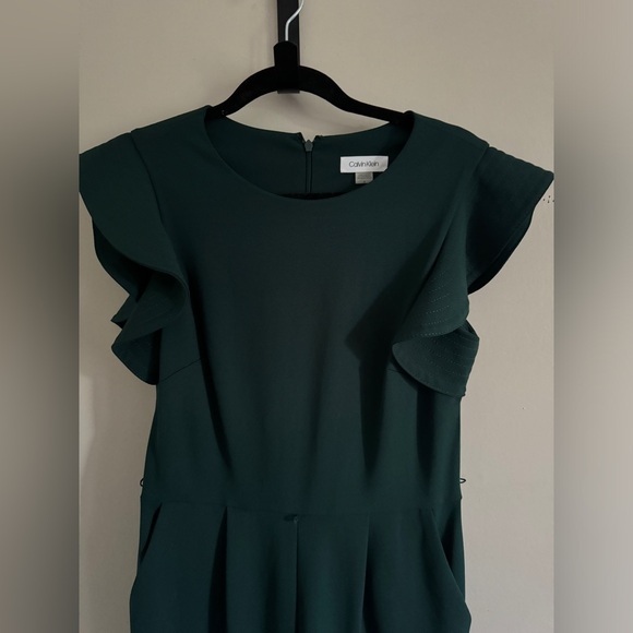 Calvin Klein Hunter Green Flutter Ruffle Jumpsuit Size 6 - Picture 3 of 12